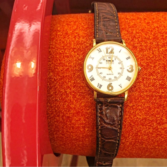 Women’s Vintage Studio Wrist Watch - Picture 7 of 13
